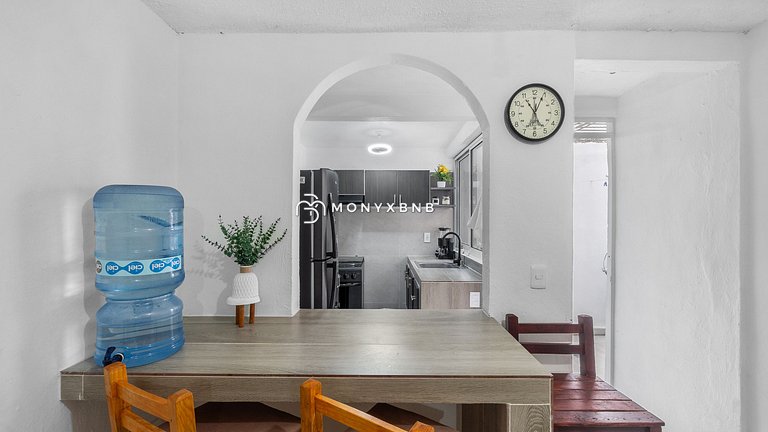 Casa Cozy, 2 cuartos, 4 camas, 2 baños y parking