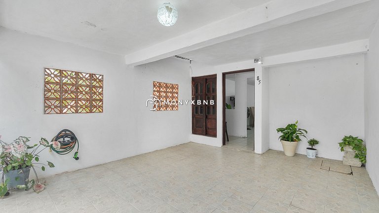 Casa Cozy, 2 bedroom, 4 bed, 2 baths with parking