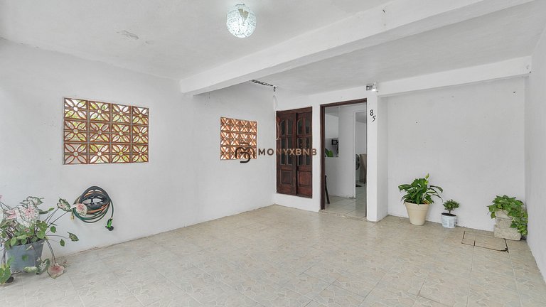 Casa Cozy, 2 cuartos, 4 camas, 2 baños y parking