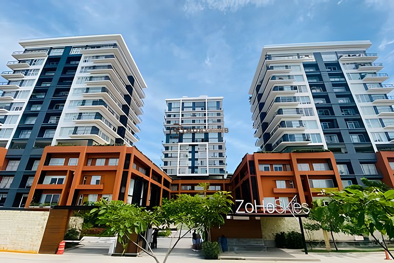 Zoho Skies 2 cuartos, 2 baños, con estacionamiento