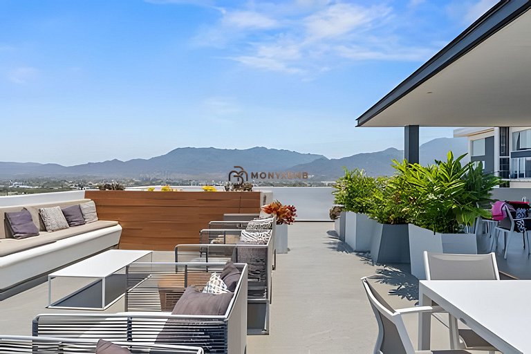 Zoho Skies Urban Vista 2-Story 2-Bdr 2-Bath Condo
