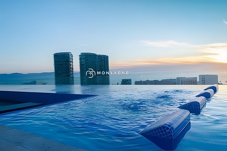 Zoho Skies, 3BR, 2 baños con alberca en la azotea