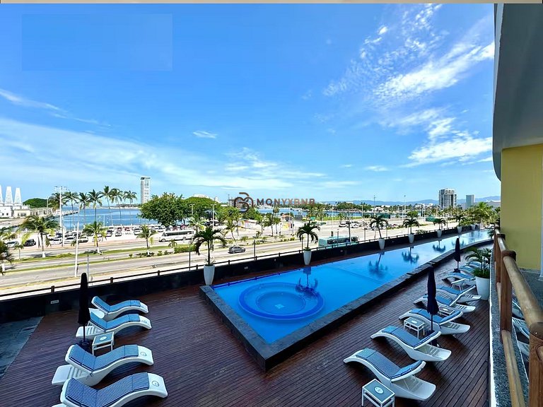 4BR Marina Ocean-View Above Casino 2 Suites