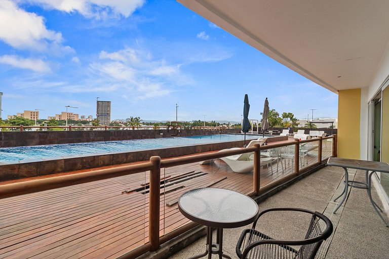 4BR Marina Ocean-View Above Casino 2 Suites