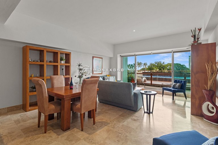 4BR Marina Ocean-View Above Casino 2 Suites