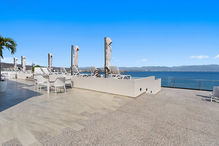 Bahiban SkyHome 3BR 3Bath, Jacuzzi & Oceanview