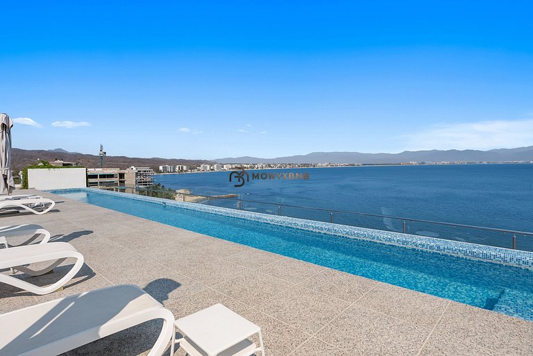 Bahiban SkyHome 3BR 3Bath, Jacuzzi & Oceanview