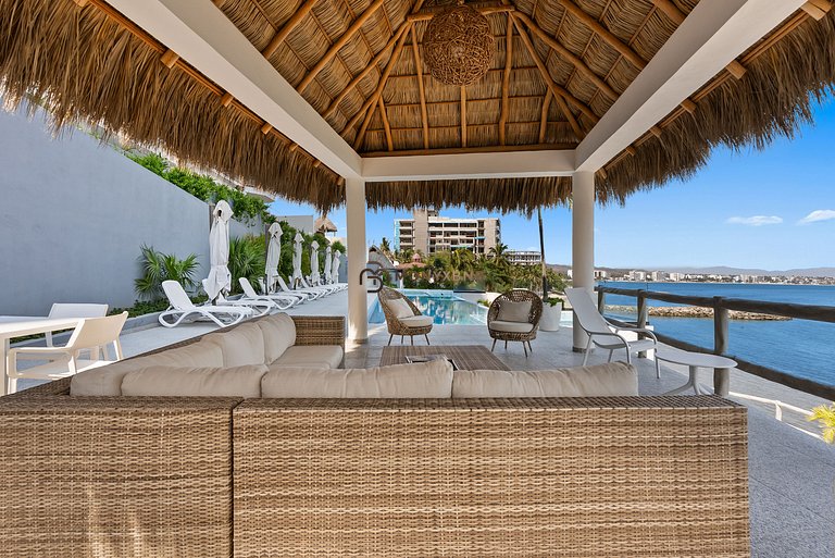 Bahiban SkyHome 3BR 3Bath, Jacuzzi & Oceanview