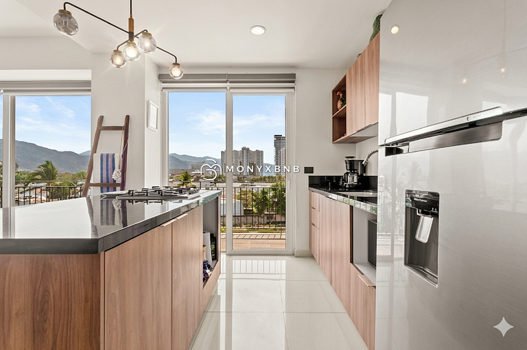 Zoho Skies 2 BDR, 2 Bath, with Parking