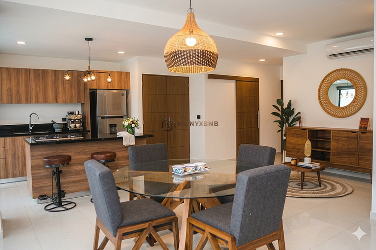Zoho Skies 2 BDR, 2 Bath, with Parking