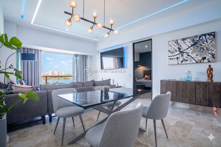 Premium Deck12 Getaway: a pocos pasos del casino.