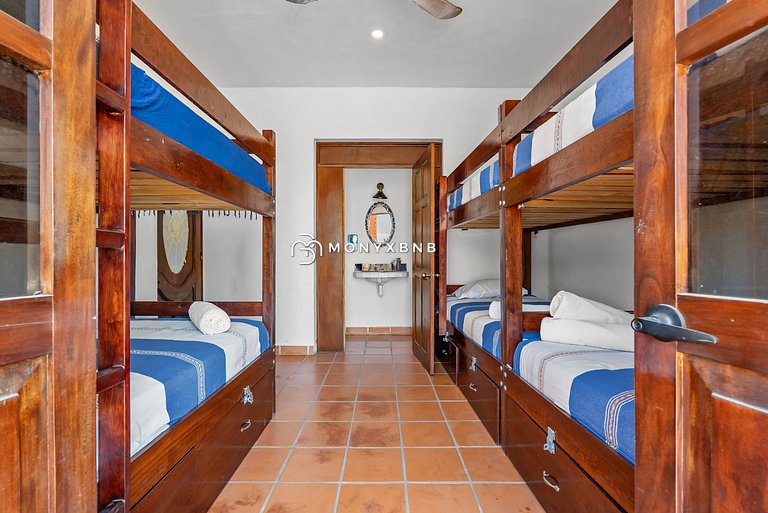 Private Boutique Hotel, Groups up to 48 Guests