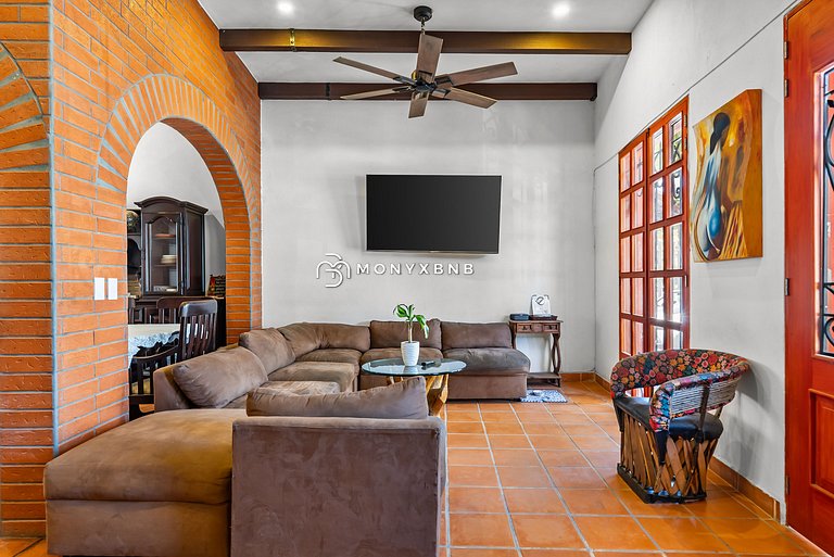 Private Boutique Hotel, Groups up to 48 Guests