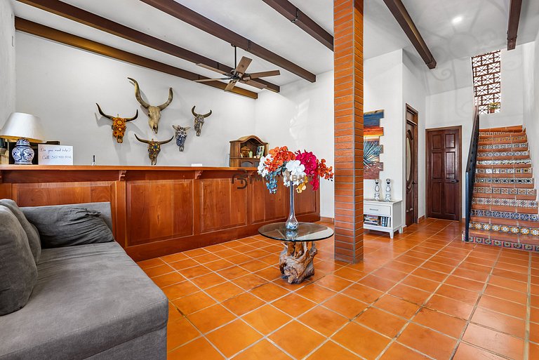 Private Boutique Hotel, Groups up to 48 Guests