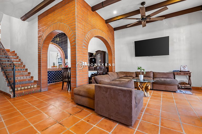Private Boutique Hotel, Groups up to 48 Guests