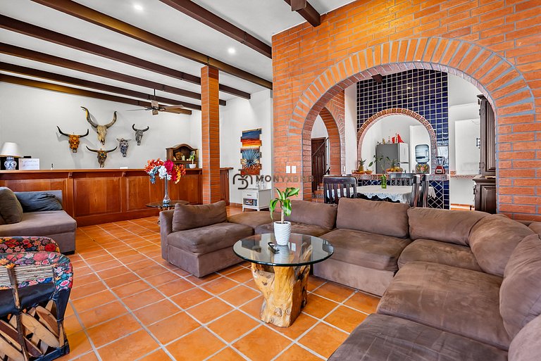 Private Boutique Hotel, Groups up to 48 Guests