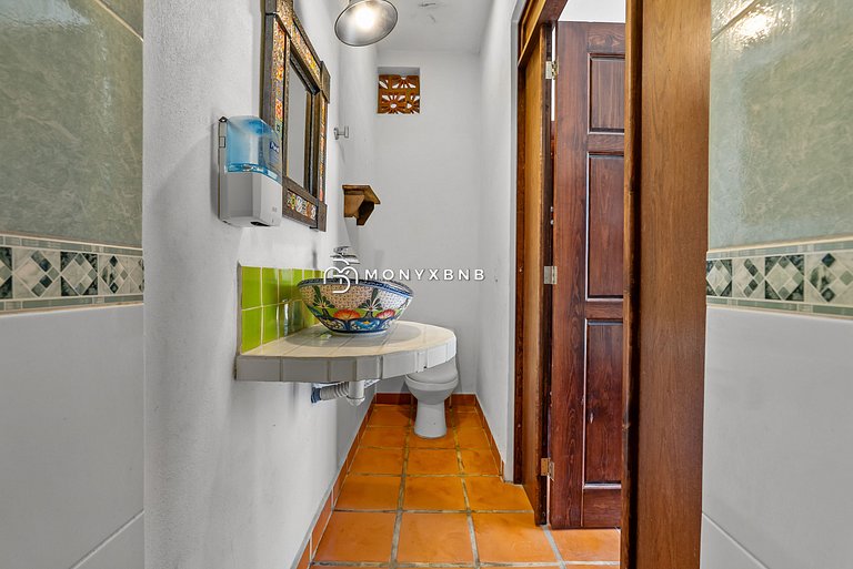 Private Boutique Hotel, Groups up to 48 Guests