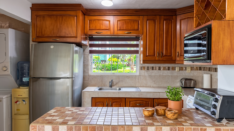 Gran Marina, 6 habitaciones, 4 baños, Parking