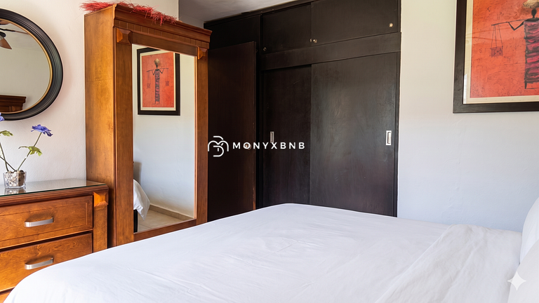 Marina Oceanview 4BR, two-bathroom with parking