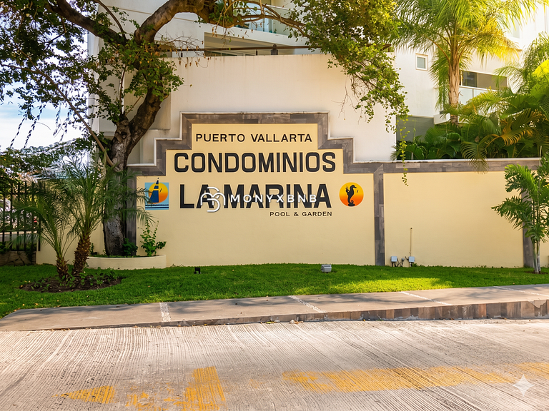 Gran Marina, 6 habitaciones, 4 baños, Parking