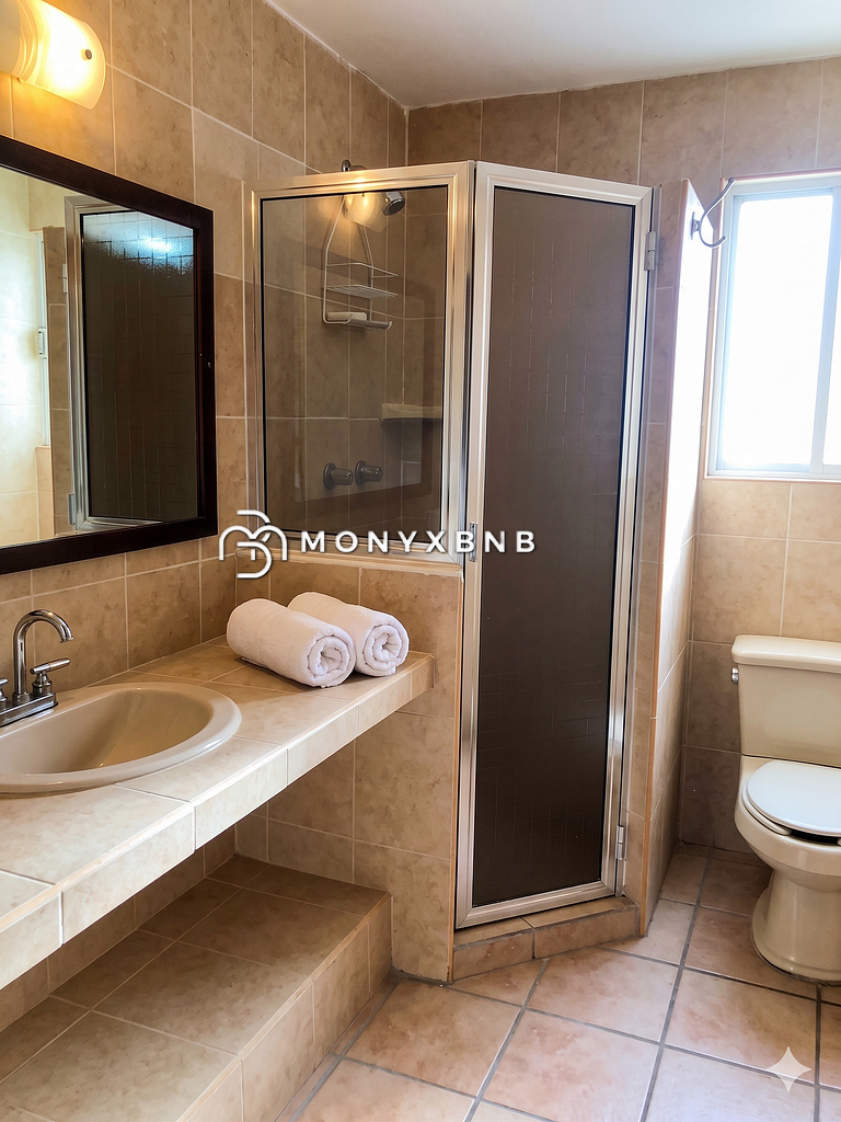 Vacation in paradise! La Marina Condominiums