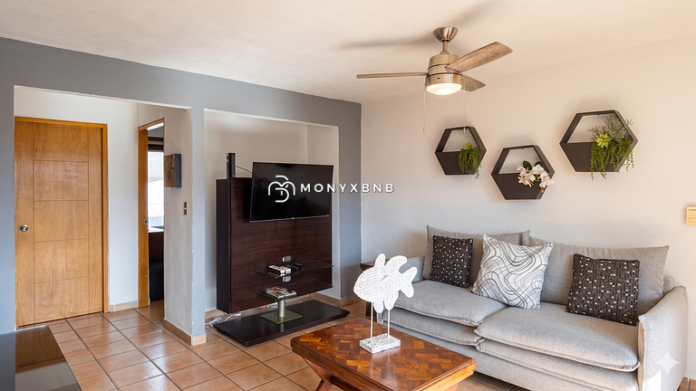 Vacation in paradise! La Marina Condominiums