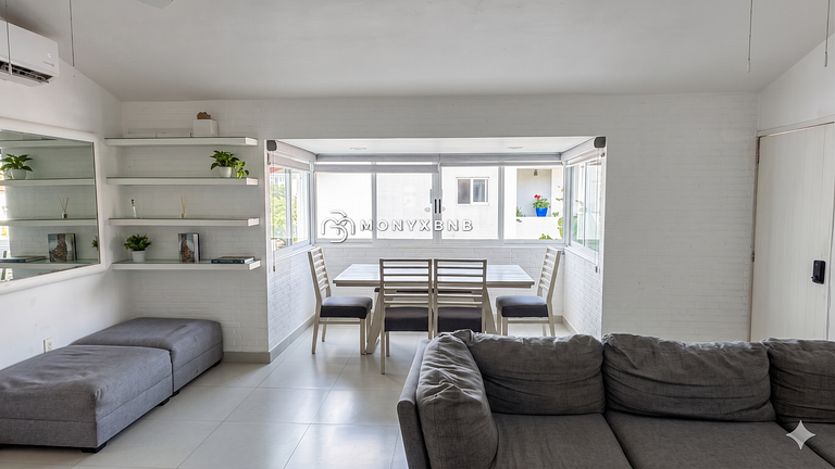 Beautiful apartment in La Marina Condominiums