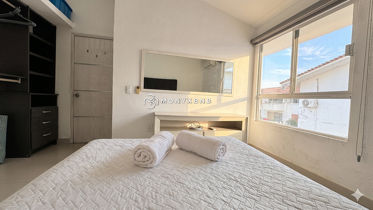 Beautiful apartment in La Marina Condominiums