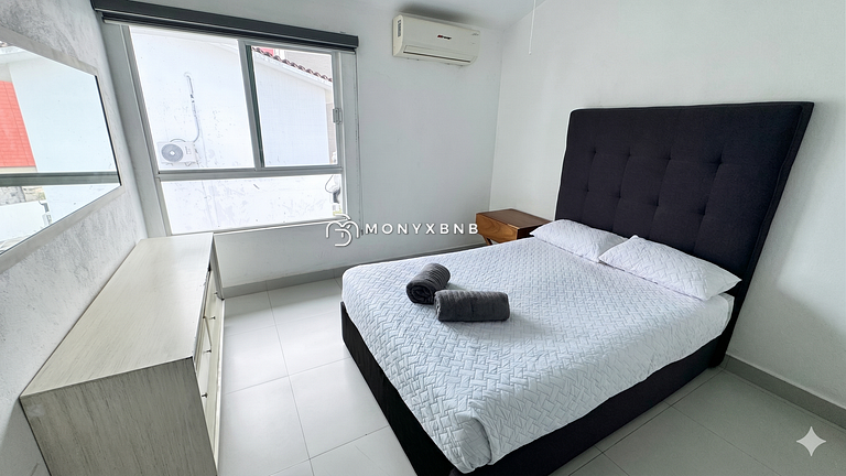 Beautiful apartment in La Marina Condominiums