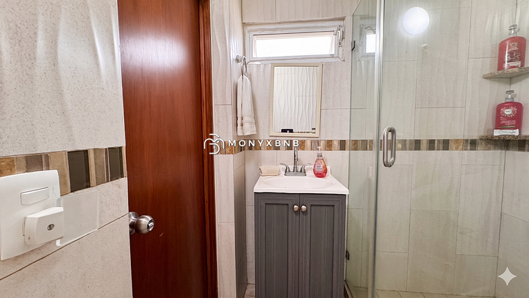 Gran Marina, 6 habitaciones, 4 baños, Parking