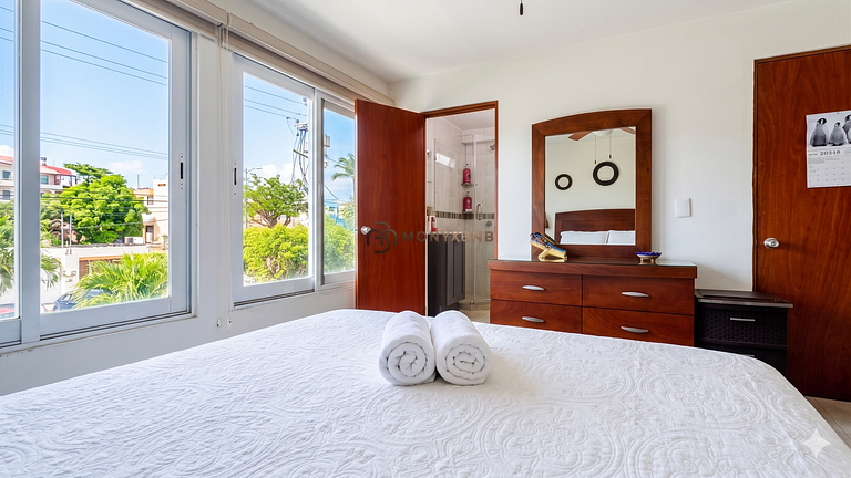 Gran Marina, 6 habitaciones, 4 baños, Parking