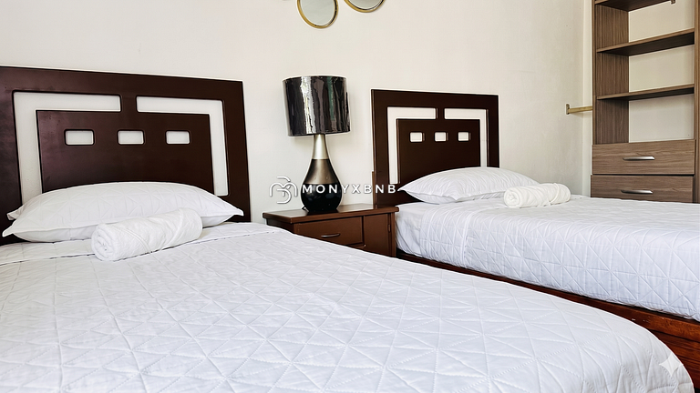 Gran Marina, 6 habitaciones, 4 baños, Parking