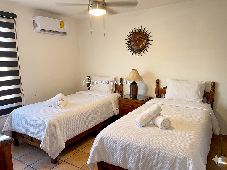 Gran Marina, 6 habitaciones, 4 baños, Parking
