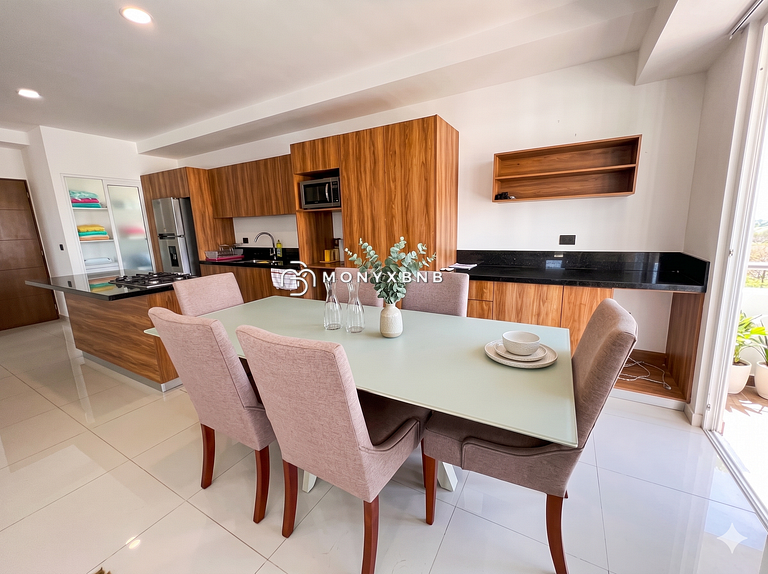 Zoho Skies, 3BR, 2 baños con alberca en la azotea