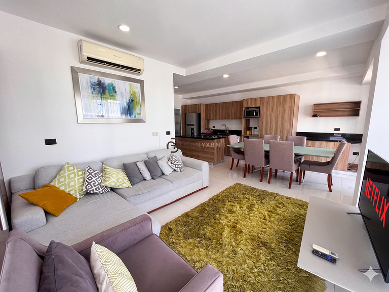 Zoho Skies, 3 bedrooms, 2 bathrooms with rooftop pool