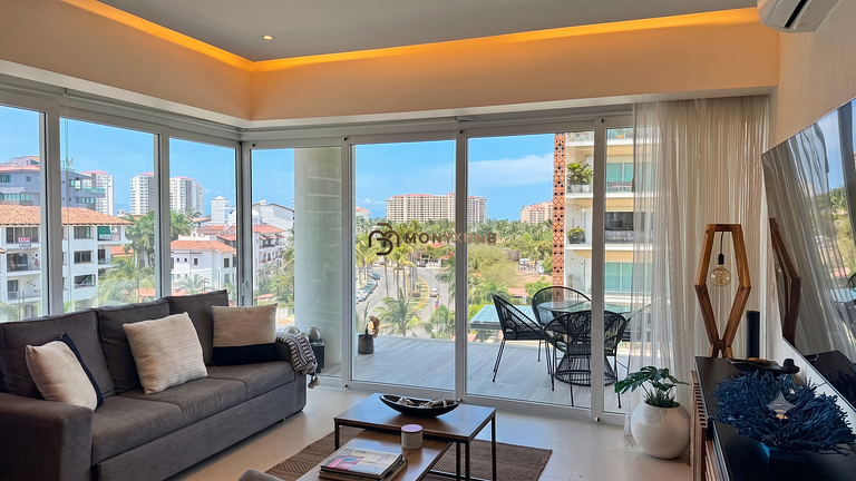 Luxurious 1-bedroom, 180° balcony and golf by Monyxbnb
