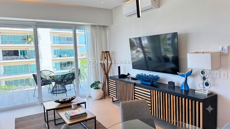 Luxurious 1-bedroom, 180° balcony and golf by Monyxbnb