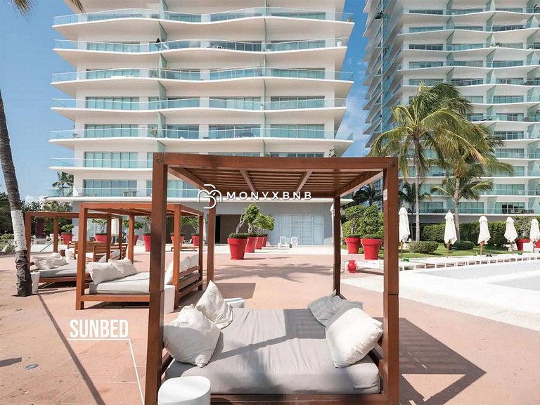 Icon Vallarta Oceanfront Oasis Pool & Beach Club