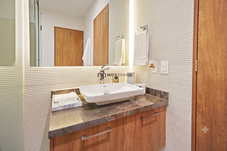 Bahiban SkyHome 3BR 3Bath, Jacuzzi & Oceanview