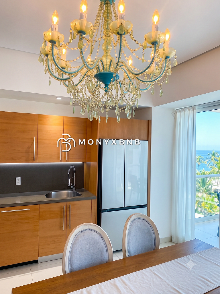 Icon Vallarta Oceanfront 1BDR, Pool & Beach Club