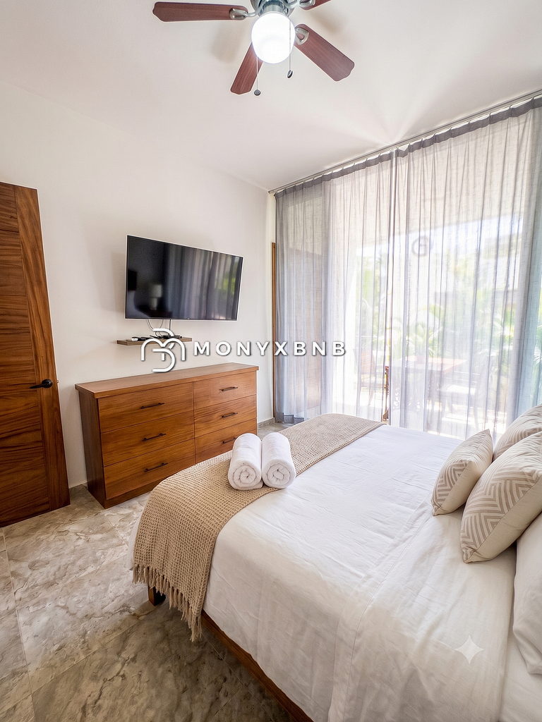 Deluxe Suite Near Romantic Zone and Beach
