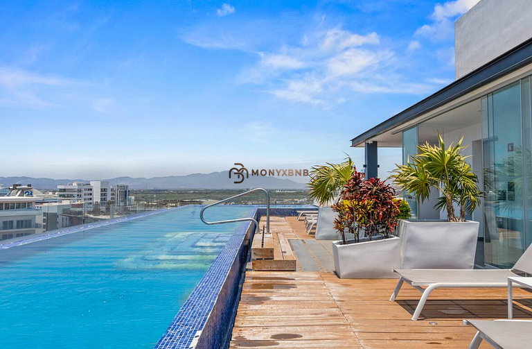 Zoho Skies Urban Vista 2-Story 2-Bdr 2-Bath Condo