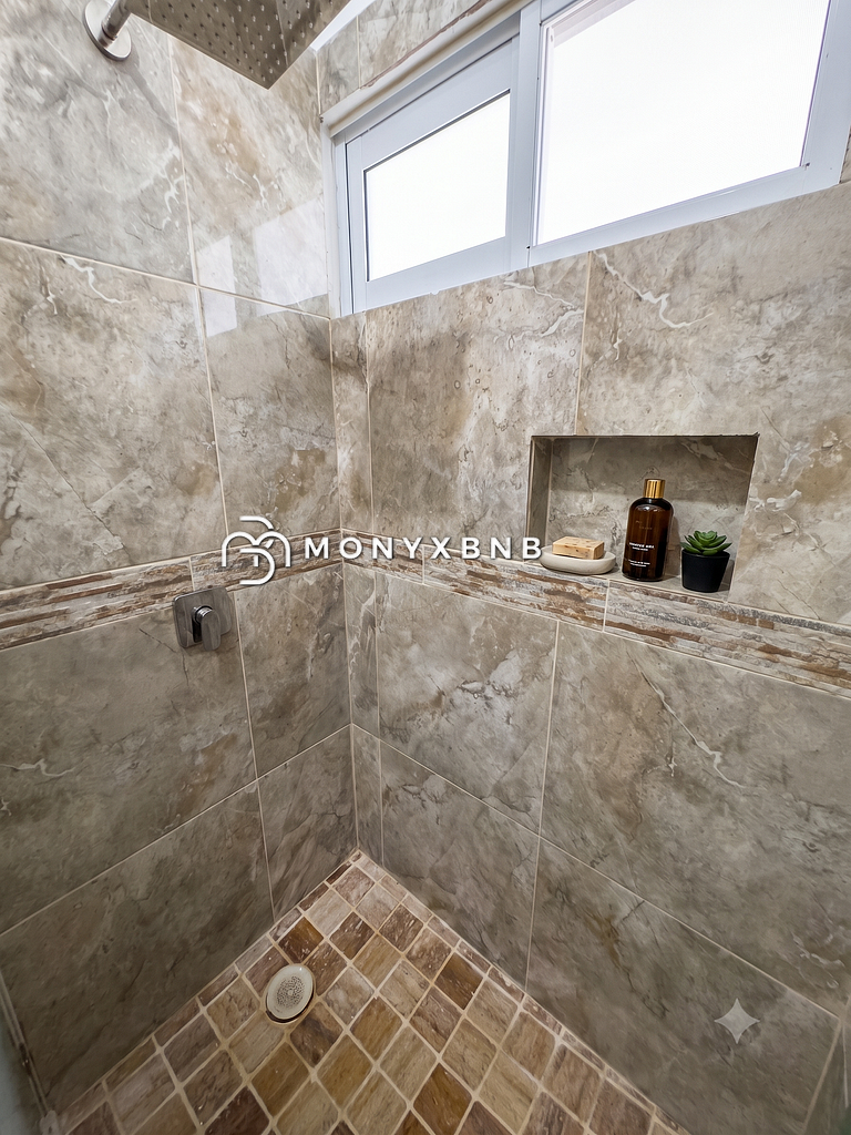 Exclusive property in ZR for 18 people, with 10 beds and 5 b