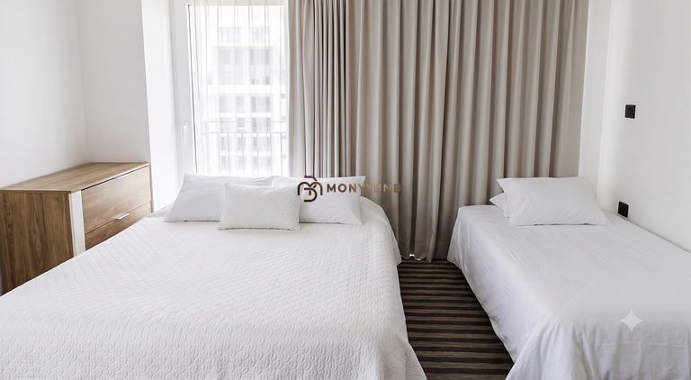 Zoho Skies, 3 bedrooms, 2 bathrooms with rooftop pool