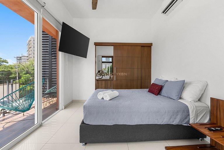 Zoho Skies Urban Vista 2-Story 2-Bdr 2-Bath Condo