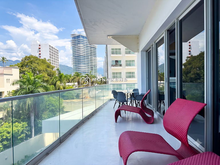 Icon Vallarta: Oasis a pie de playa con piscina y club de pl