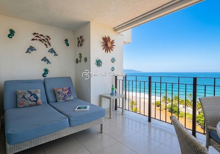 Grand Venetian • 2BR Modern and Bright