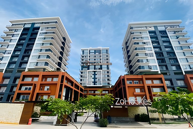 Family Zoho Skies • 5BR • Two Units 14 Guest
