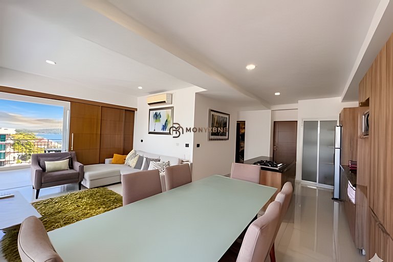 Family Zoho Skies • 5BR • Two Units 14 Guest