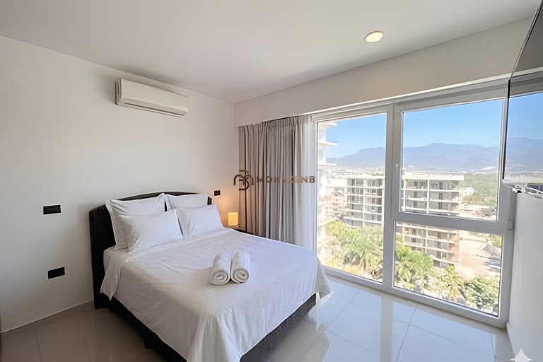 Family Zoho Skies • 5BR • Two Units 14 Guest